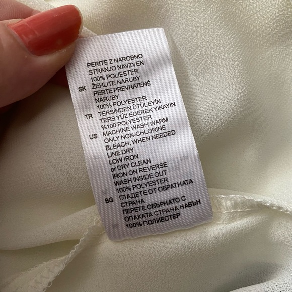 ll. Street Ivory Blouse Button Down Ruffled Women’s S-M - Picture 5 of 12